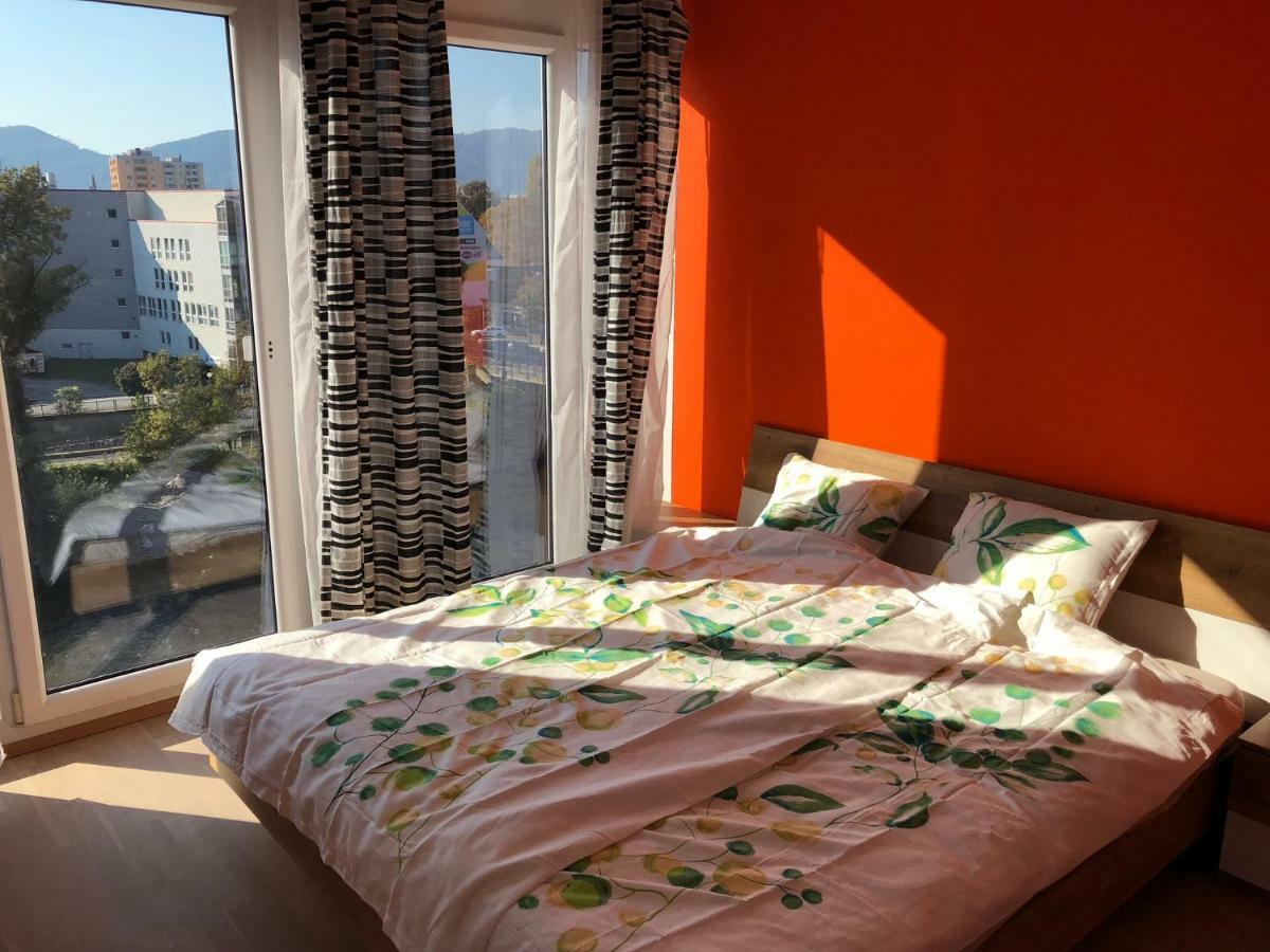 Kmheim, Cozy 103M2 Apartment, With 3 Bedroom And Covered Free Parking Place, Close To City Center Graz Kültér fotó