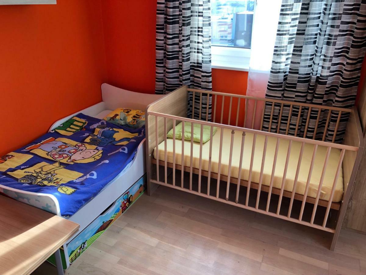 Kmheim, Cozy 103M2 Apartment, With 3 Bedroom And Covered Free Parking Place, Close To City Center Graz Kültér fotó