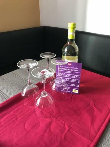 Kmheim, Cozy 103M2 Apartment, With 3 Bedroom And Covered Free Parking Place, Close To City Center Graz Kültér fotó